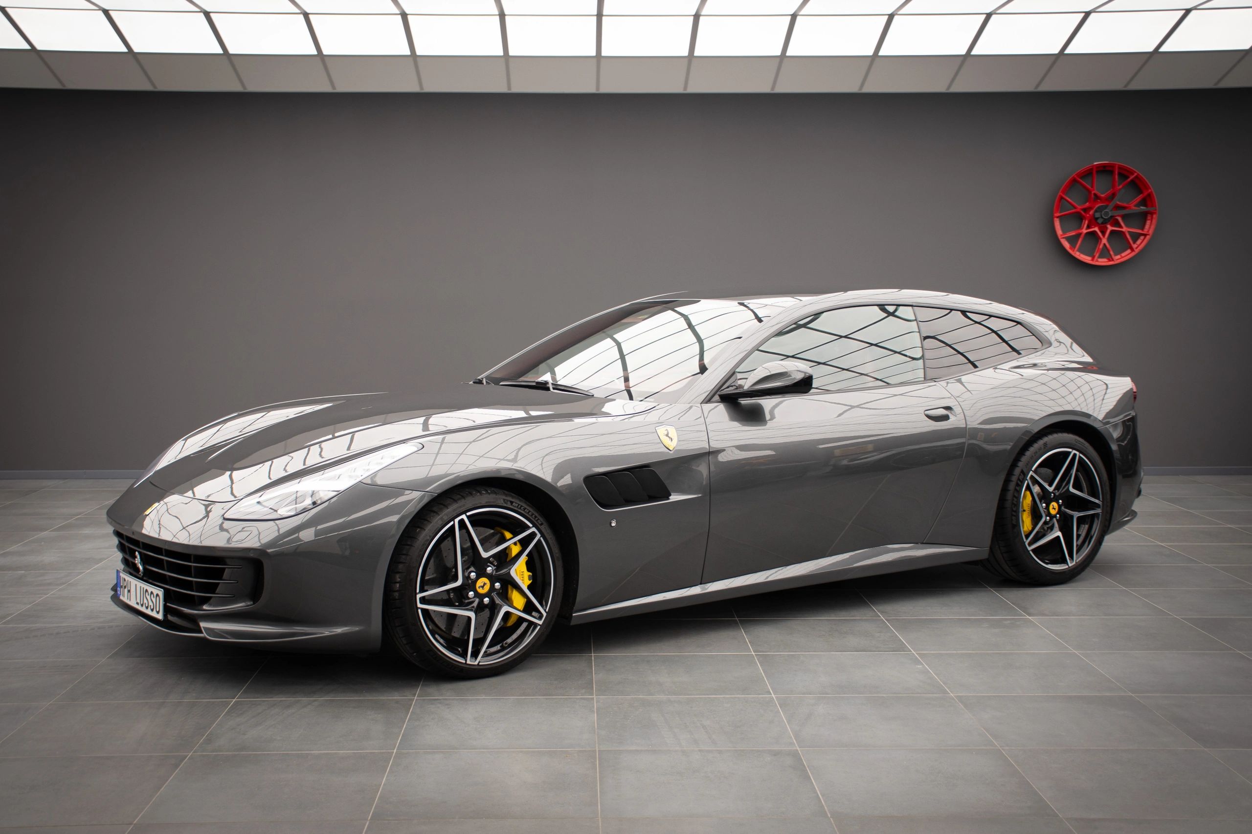 Ferrari Lusso detail