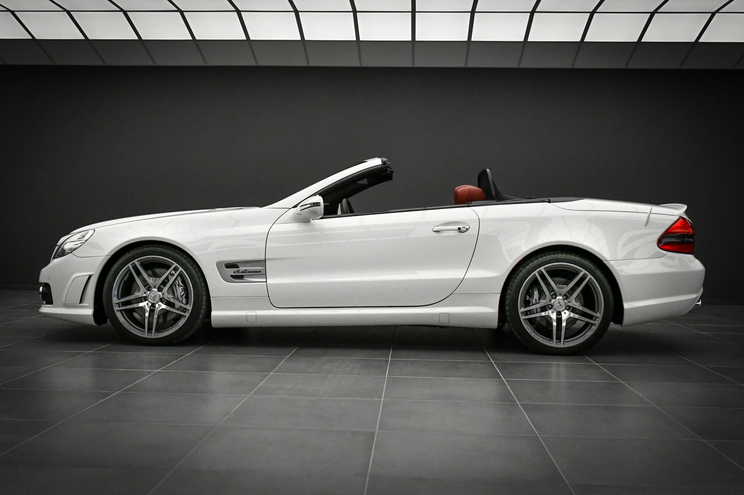 Mercedes SL63 AMG