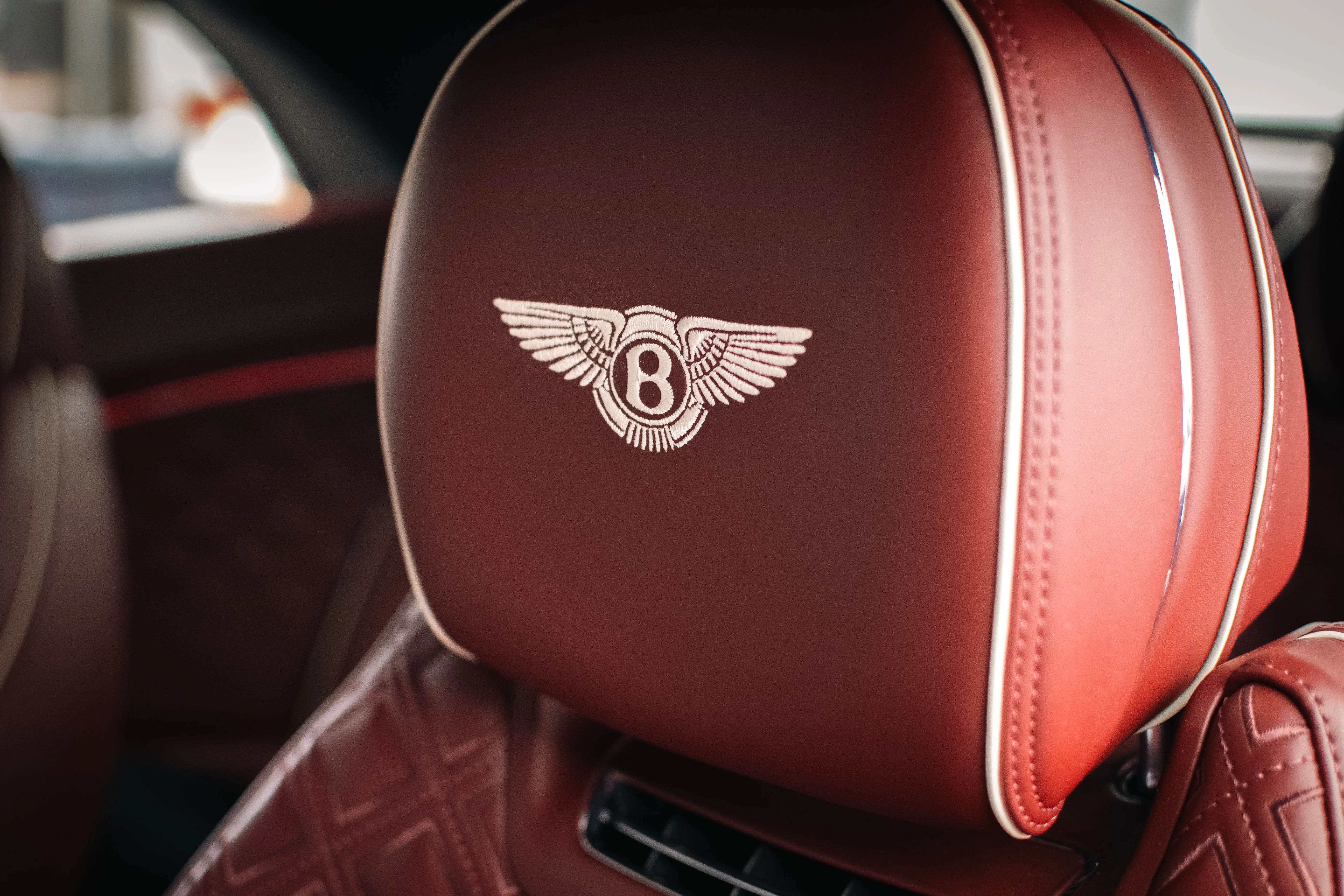 Bentley Continental GTC 2023 Gallery 13