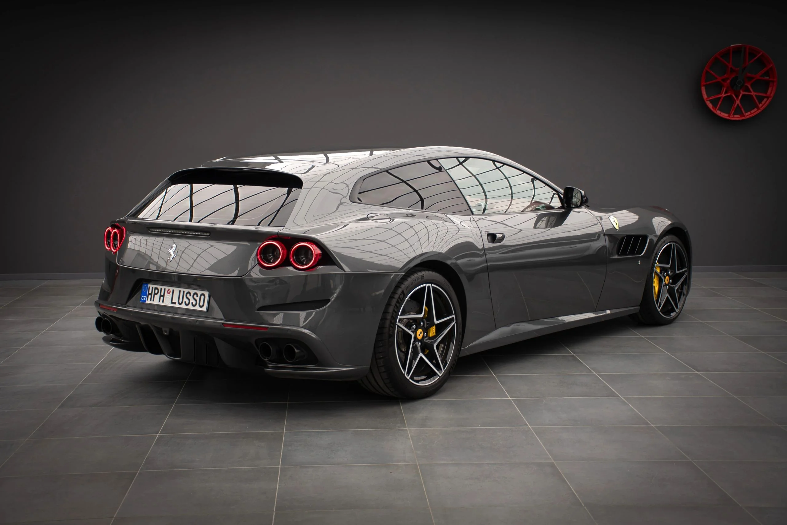 Ferrari Gtc4 Lusso V12 Gallery 01