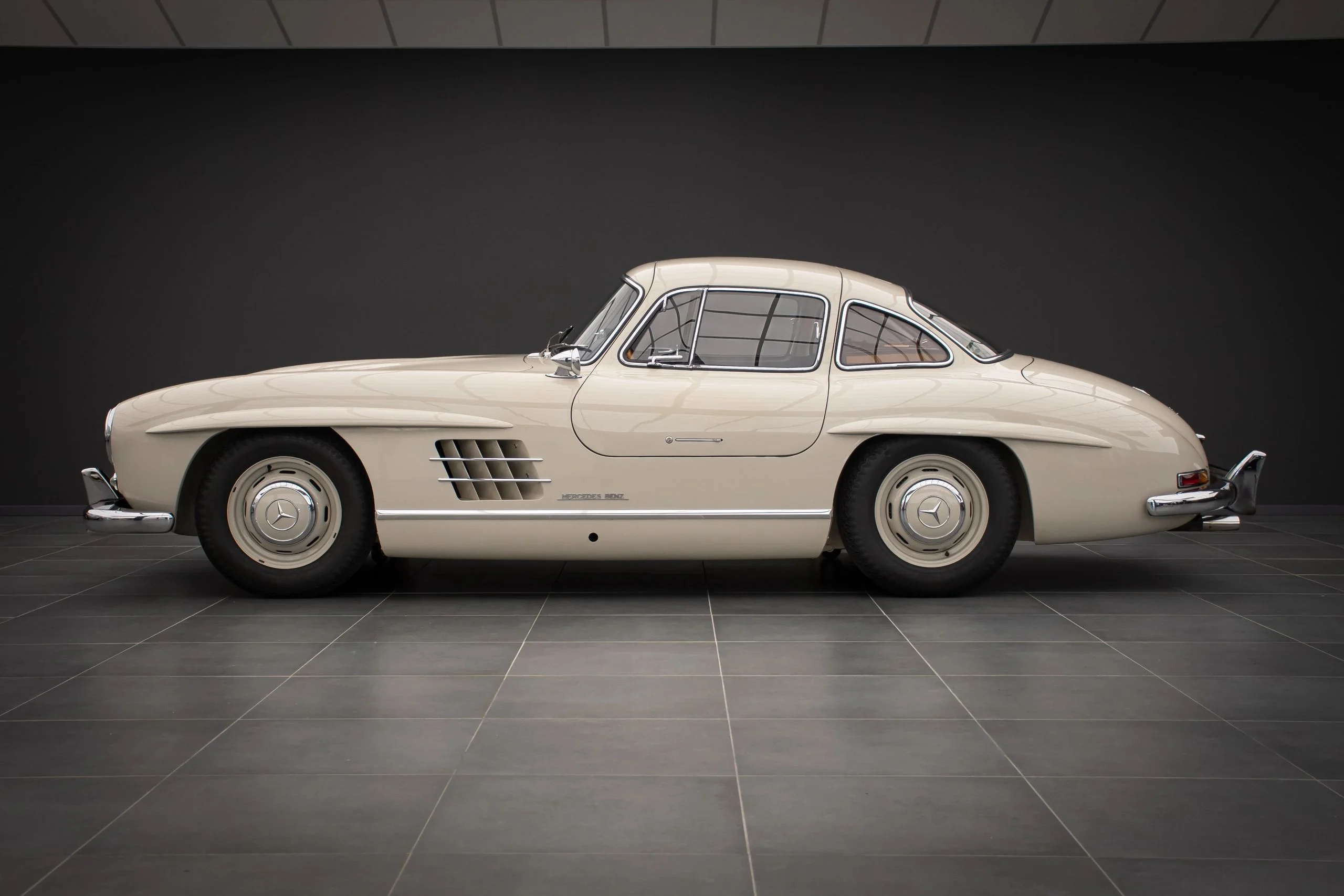 Mercedes Benz 300SL Gullwing Gallery 09