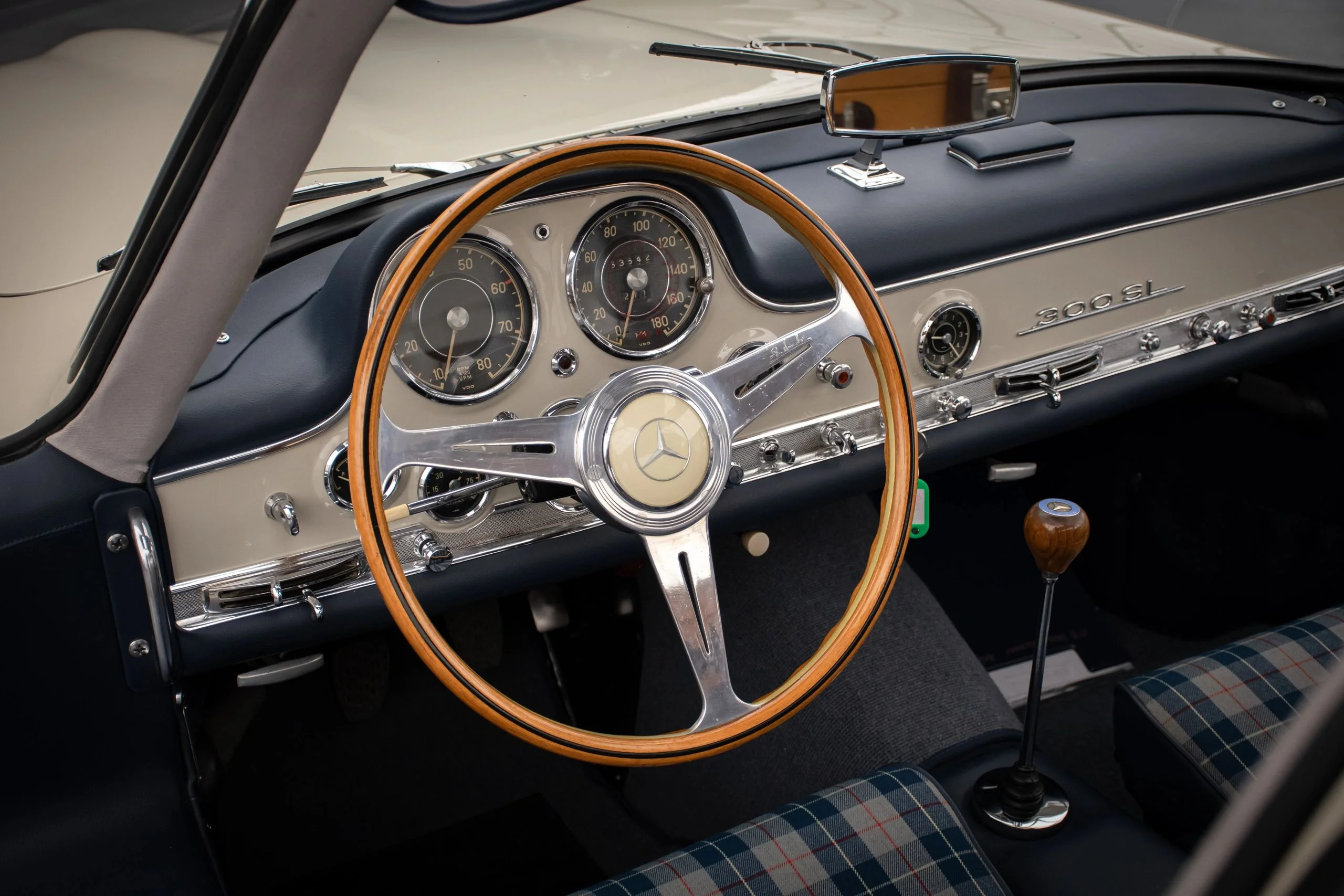 Mercedes Benz 300SL Gullwing Gallery 12