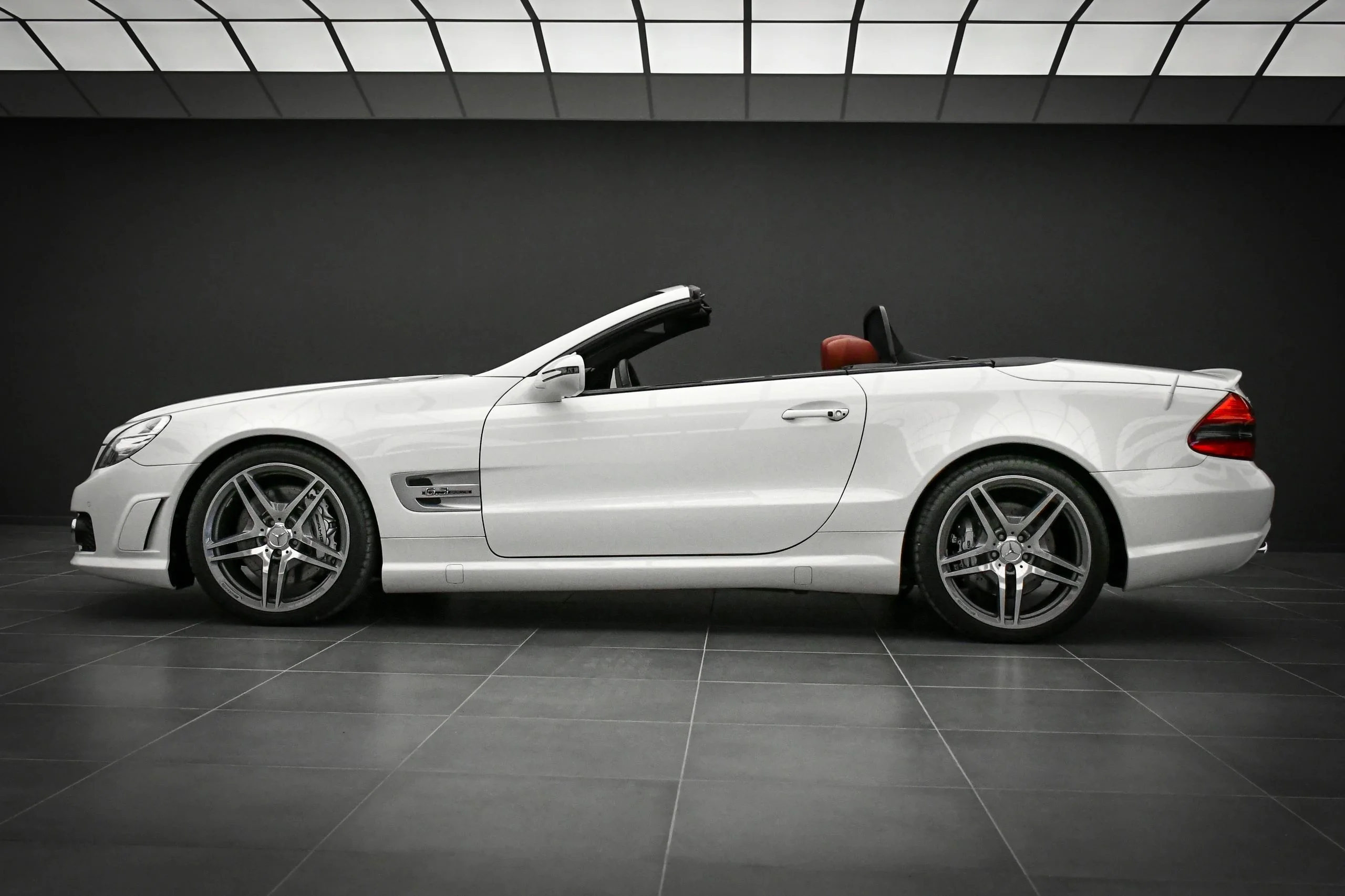 Mercedes AMG SL63 2008 Gallery 02