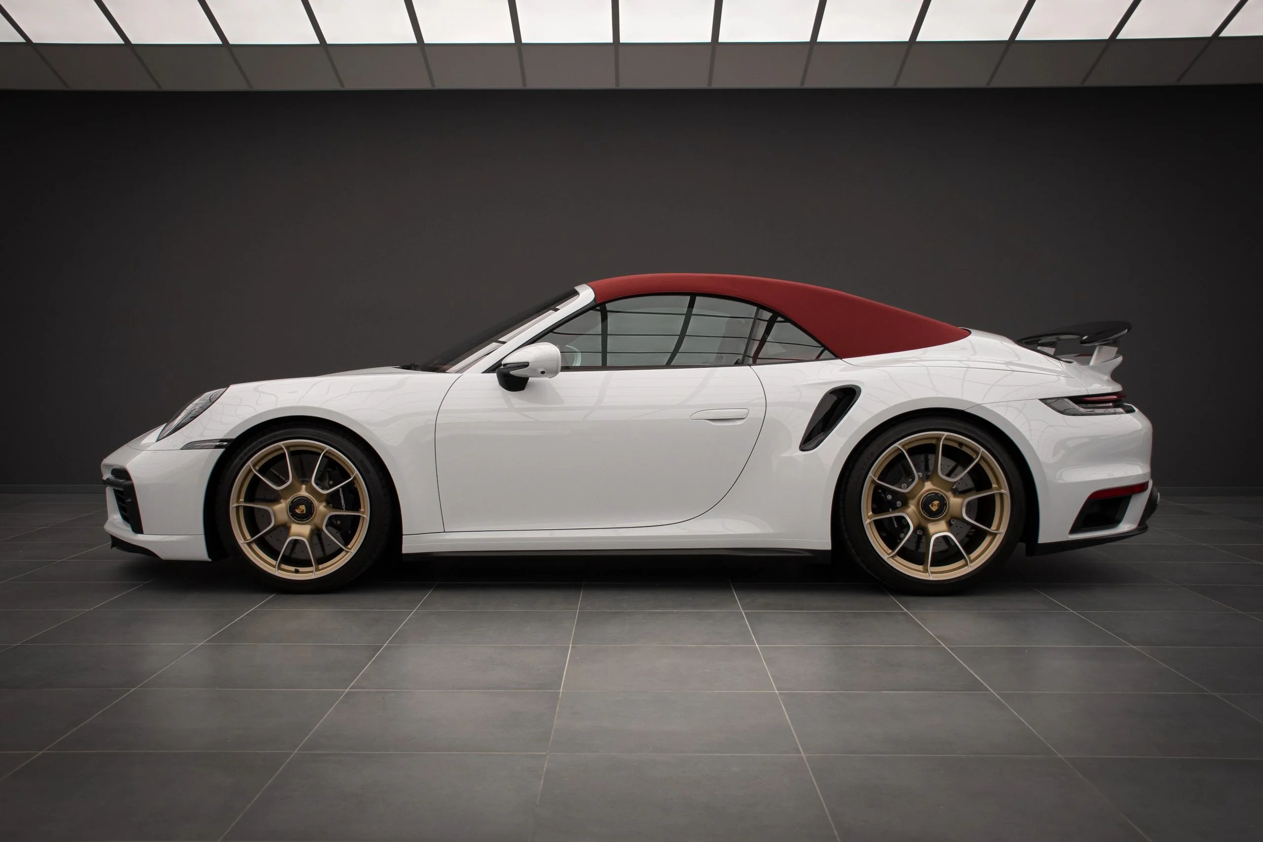 Porsche 911 Turbo S Gallery 04