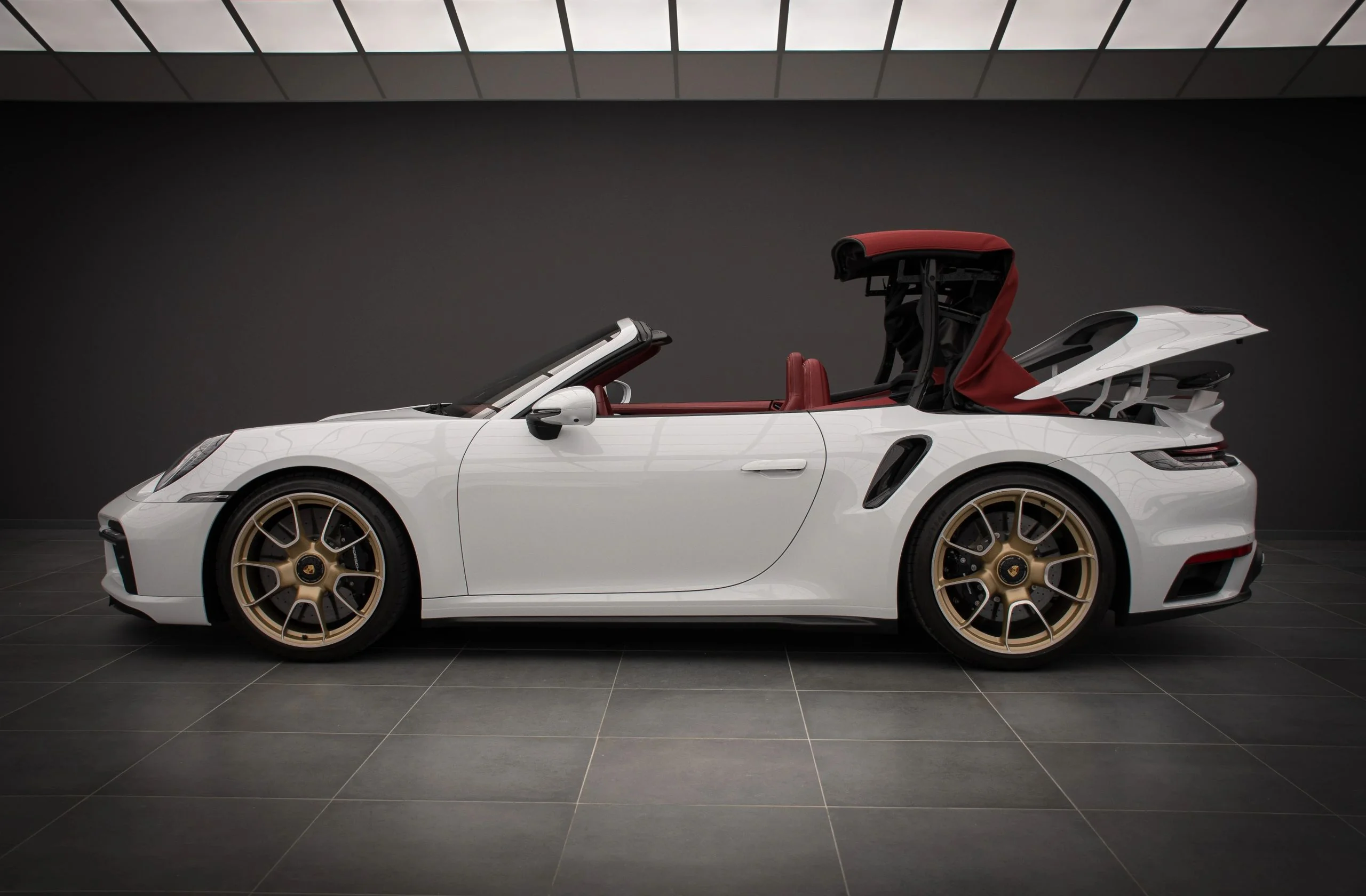 Porsche 911 Turbo S Gallery 06