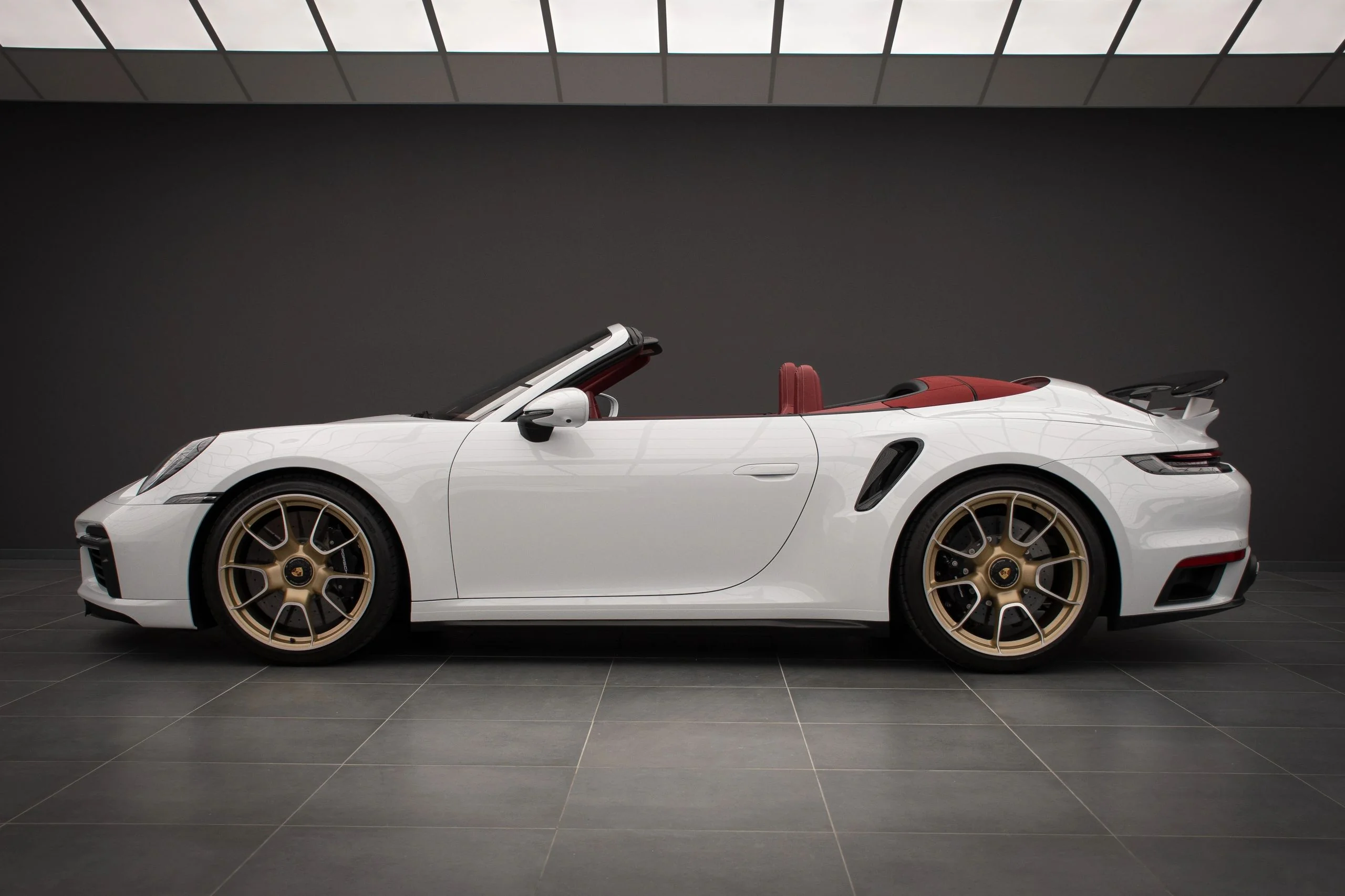 Porsche 911 Turbo S Gallery 07