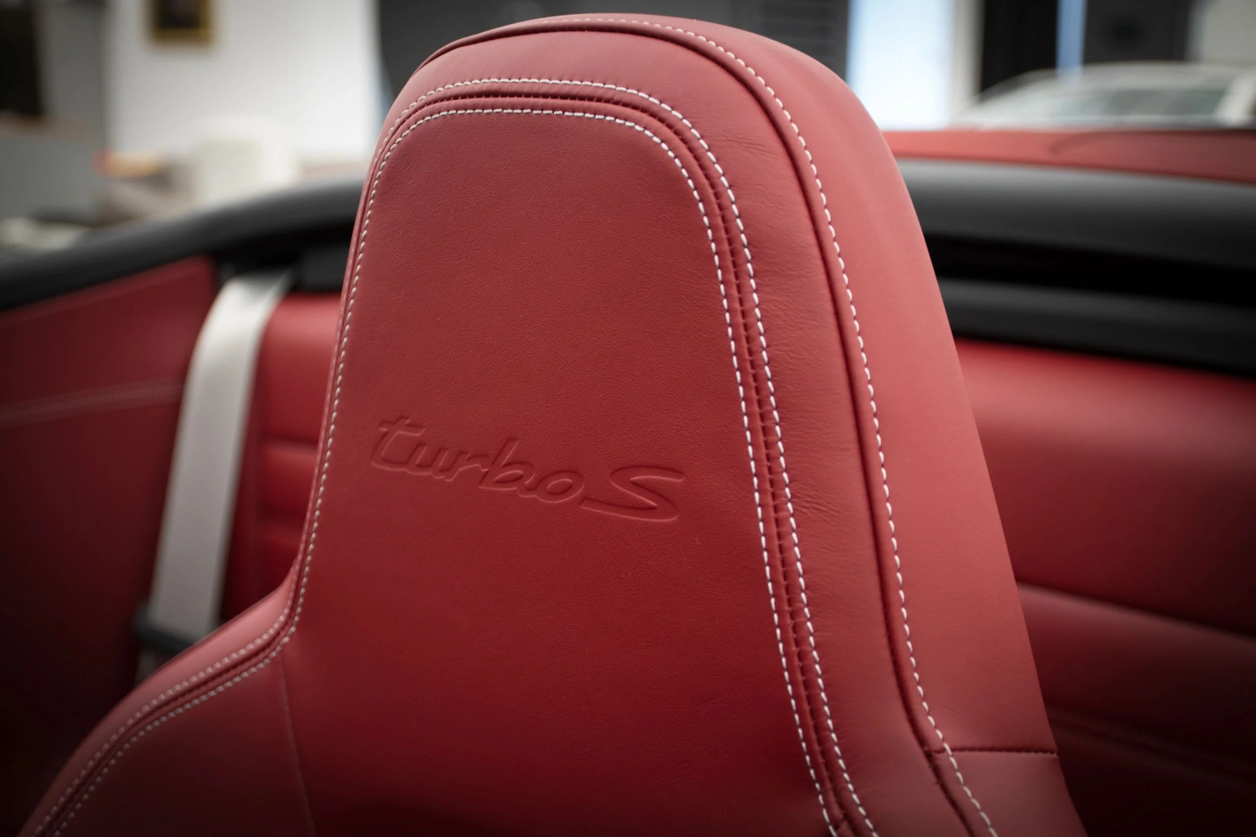 Porsche 911 Turbo S Gallery 13