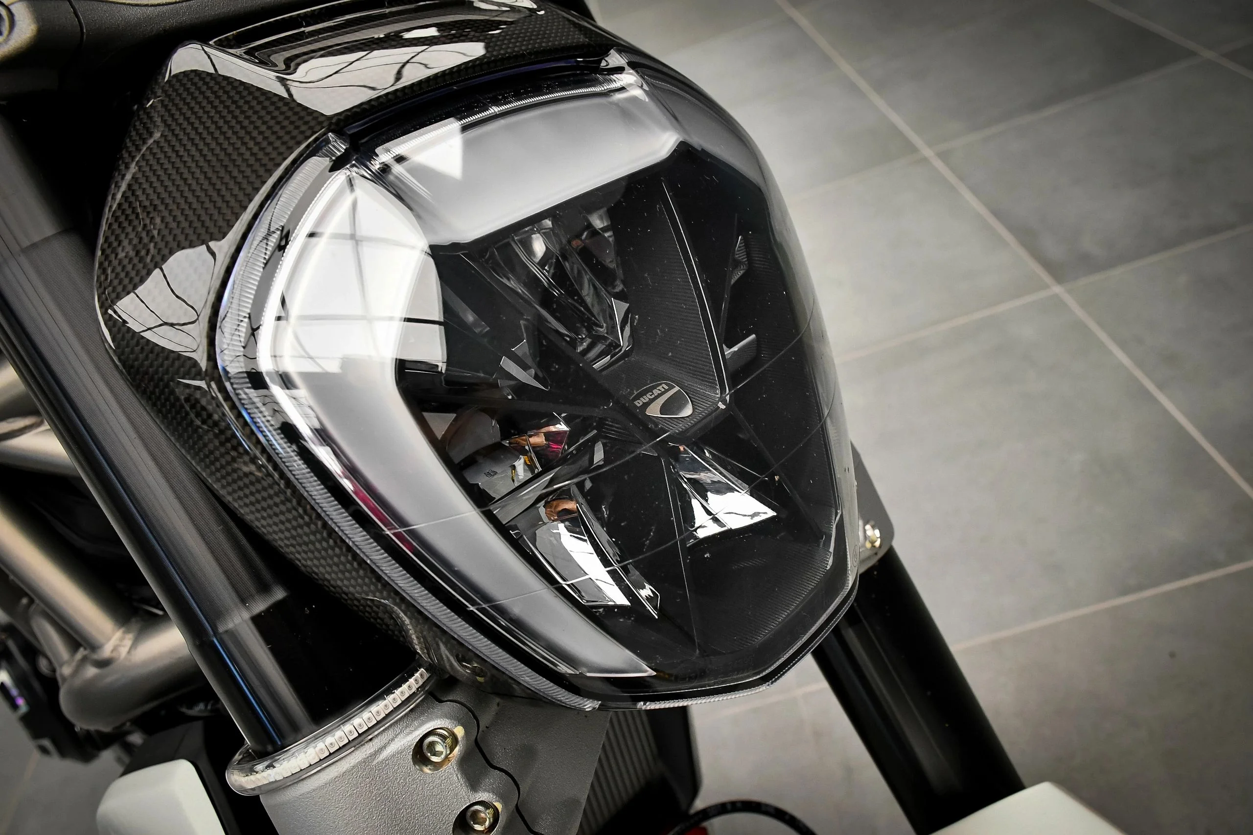 Ducati X Diavel S Gallery 04