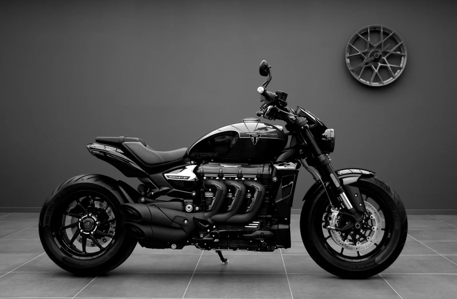 Triumph Rocket 3 R Storm Black White Profile
