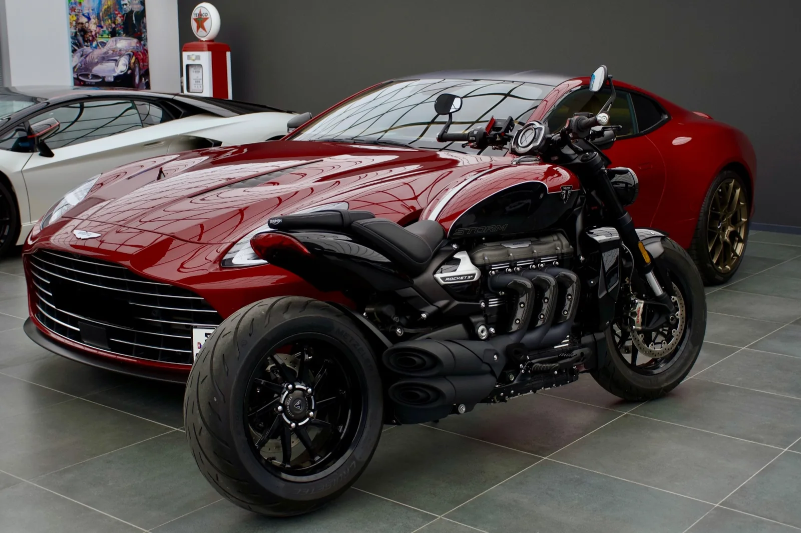 Triumph Rocket 3 R Storm Gallery 01