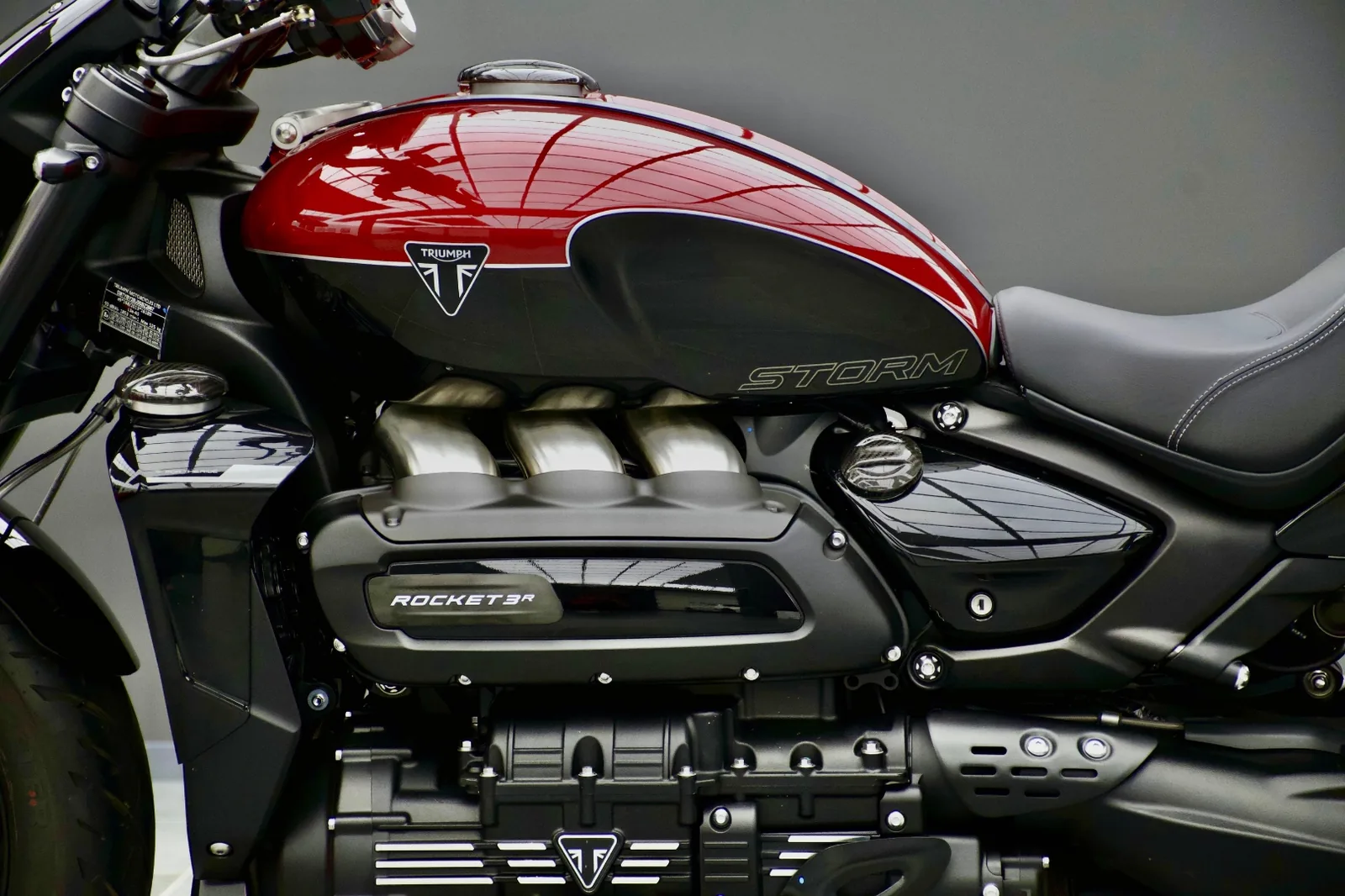 Triumph Rocket 3 R Storm Gallery 08