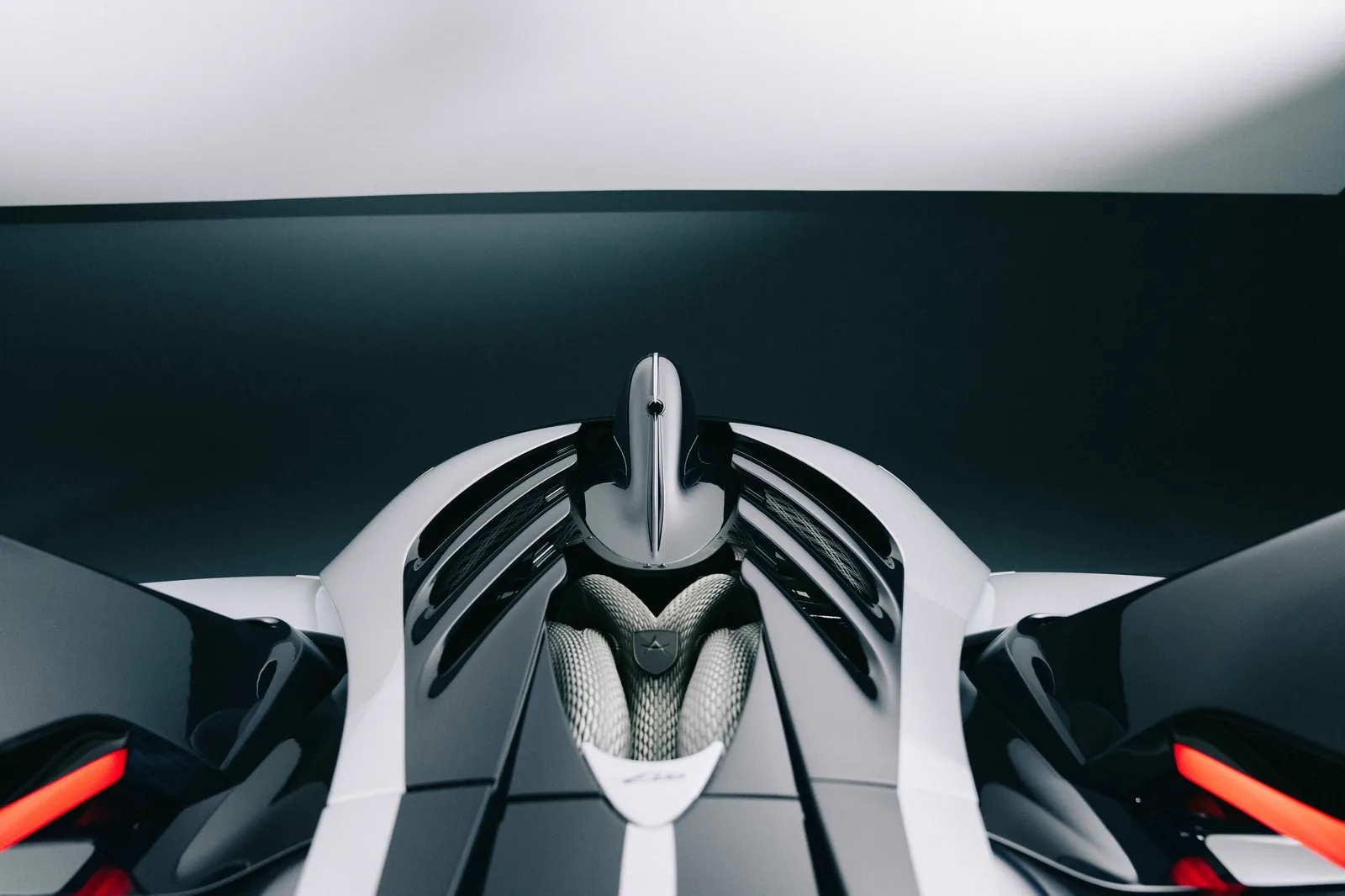 Apollo EVO Caribbean Dragon Dragon Skin exhaust tips — twin central titanium tips that discolour blue-purple as heat cycles rise to 1,000°C