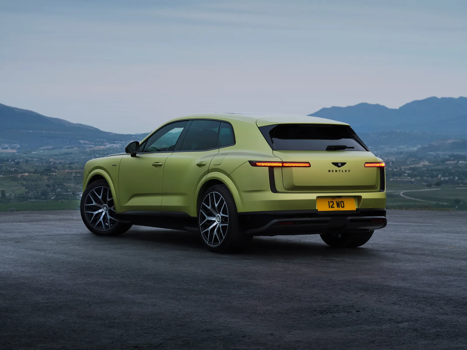 Bentley Torcal side profile emphasising the lowered roofline versus Bentayga