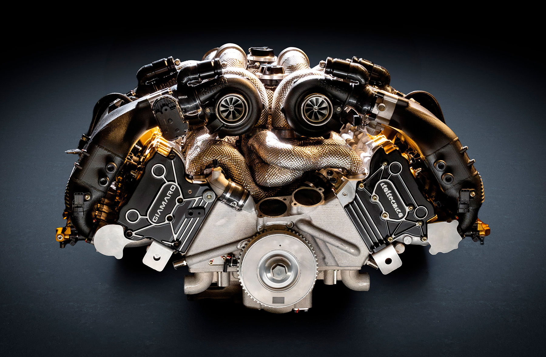 Giamaro Krafla 7.0L V12 quad-turbo engine — top view showing quad turbochargers and carbon intake