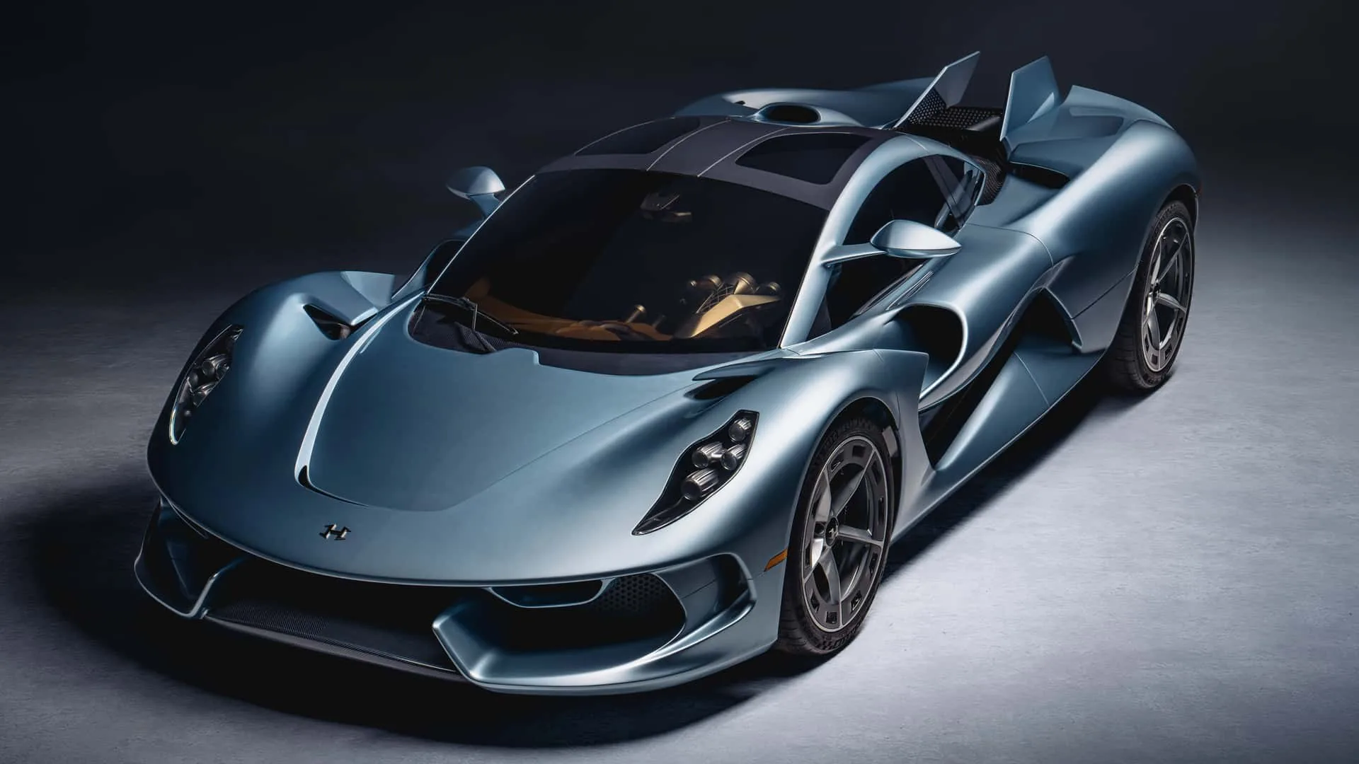 Hennessey Blackbird front three-quarter &mdash; 800+ hp naturally aspirated V8 supercar, aerospace-inspired body, exposed cockpit