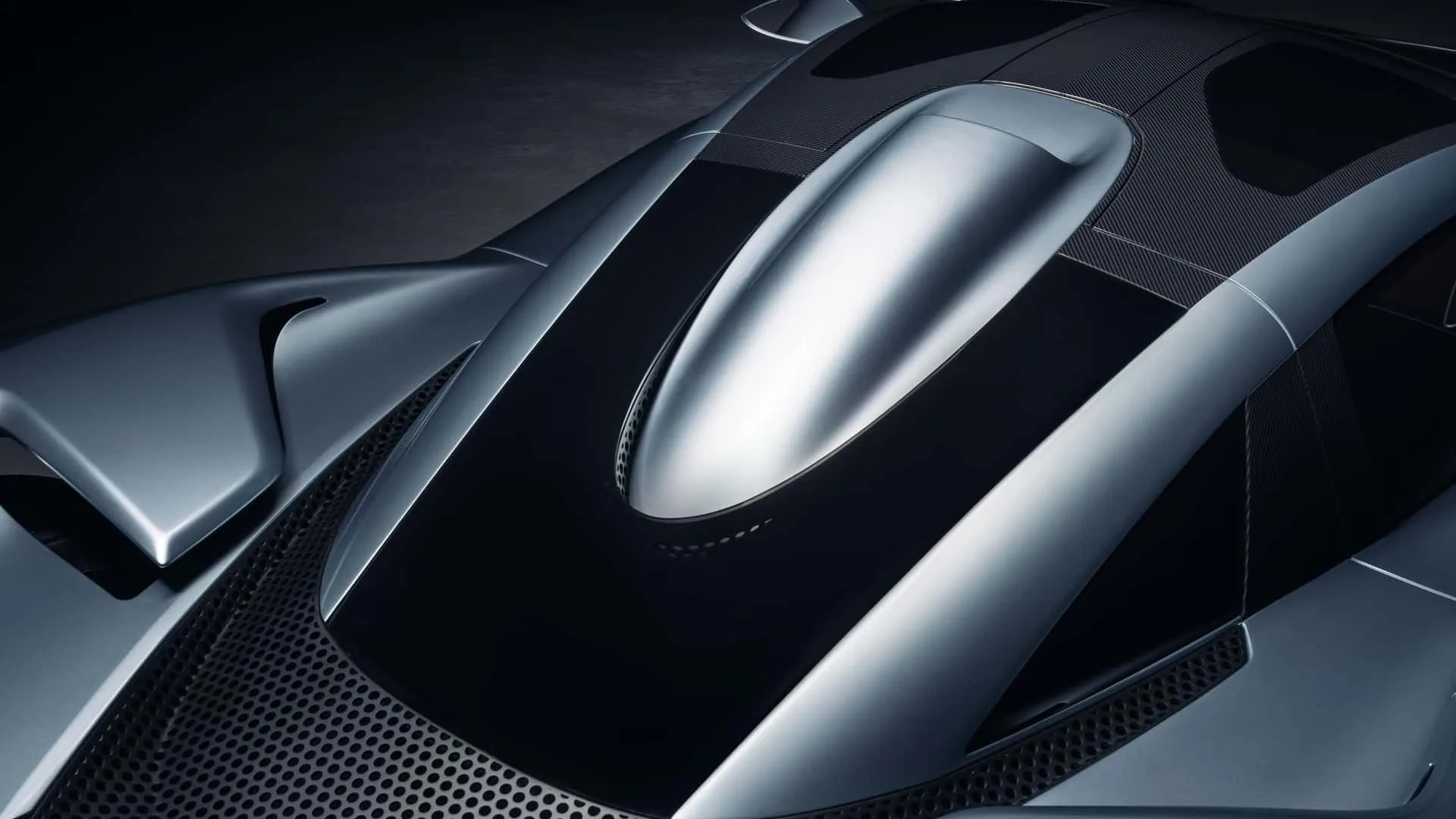 Hennessey Blackbird rear head-on &mdash; diamond quad exhaust tips, rear diffuser and deployed active aero flaps