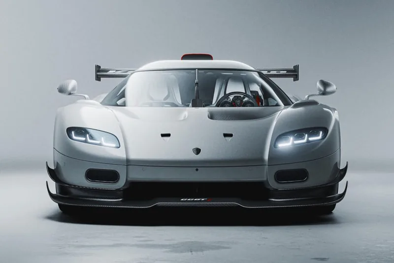 Koenigsegg CCGT1 cabin with third-generation Chronocluster analog displays, sequential shifter and racing-style seating