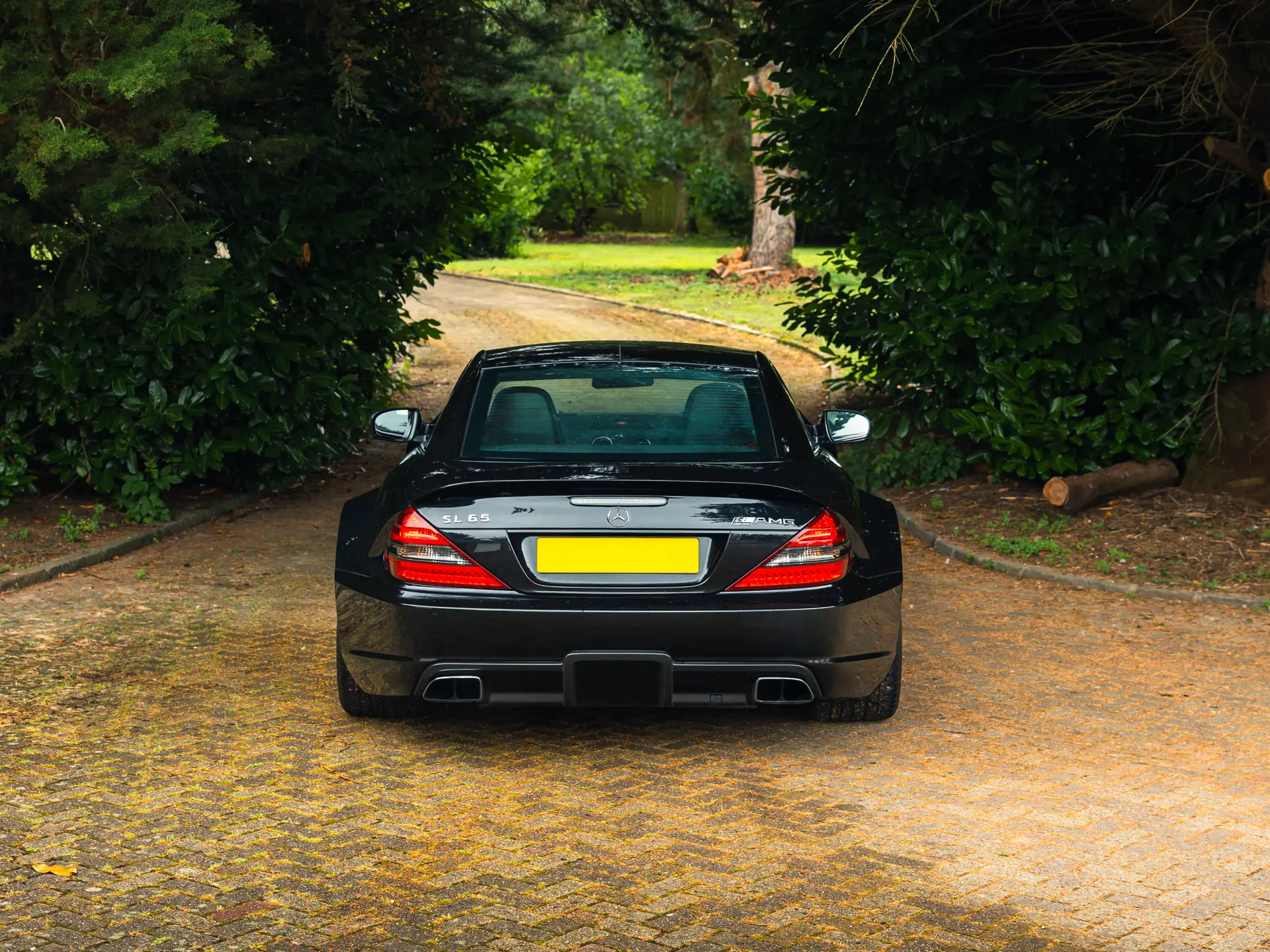 2009 Mercedes SL65 AMG Black Series rear head-on with bootlid spoiler, carbon diffuser and quad-oval AMG tailpipes