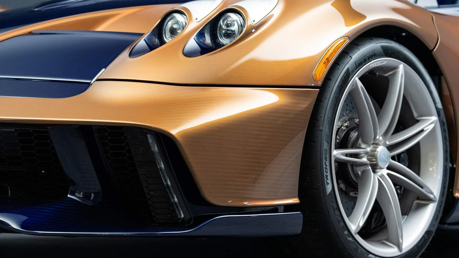 Pagani Huayra 70 Derecho new seven-spoke Huayra 70 Titanium forged wheel with Brembo carbon-ceramic disc