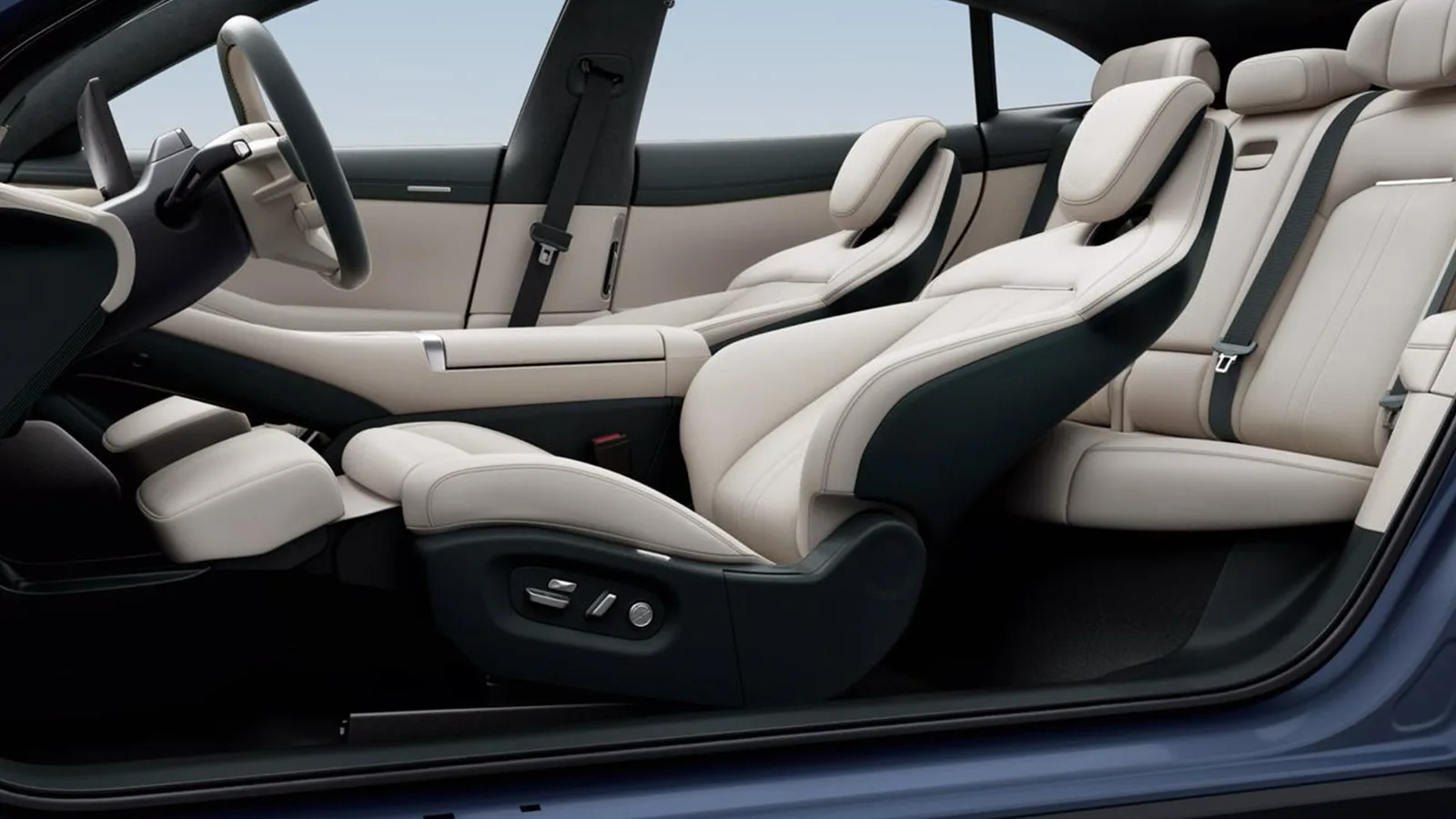 Xiaomi YU7 GT performance bucket seats — Alcantara and contrast stitching
