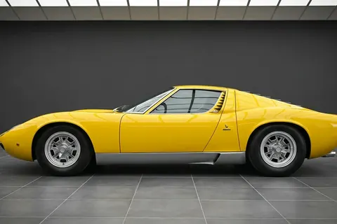 Every Lamborghini SV: Miura SV to Revuelto SV