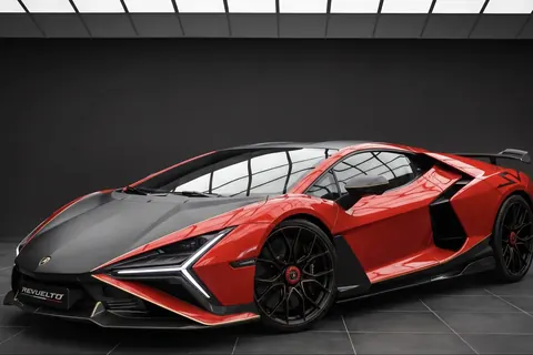 Lamborghini Revuelto SV — 1,050 HP V12 Hybrid Revealed at Monterey